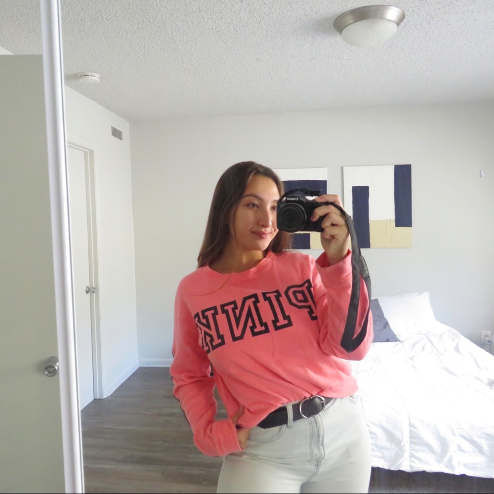 PINK Victoria’s Secret Pullover